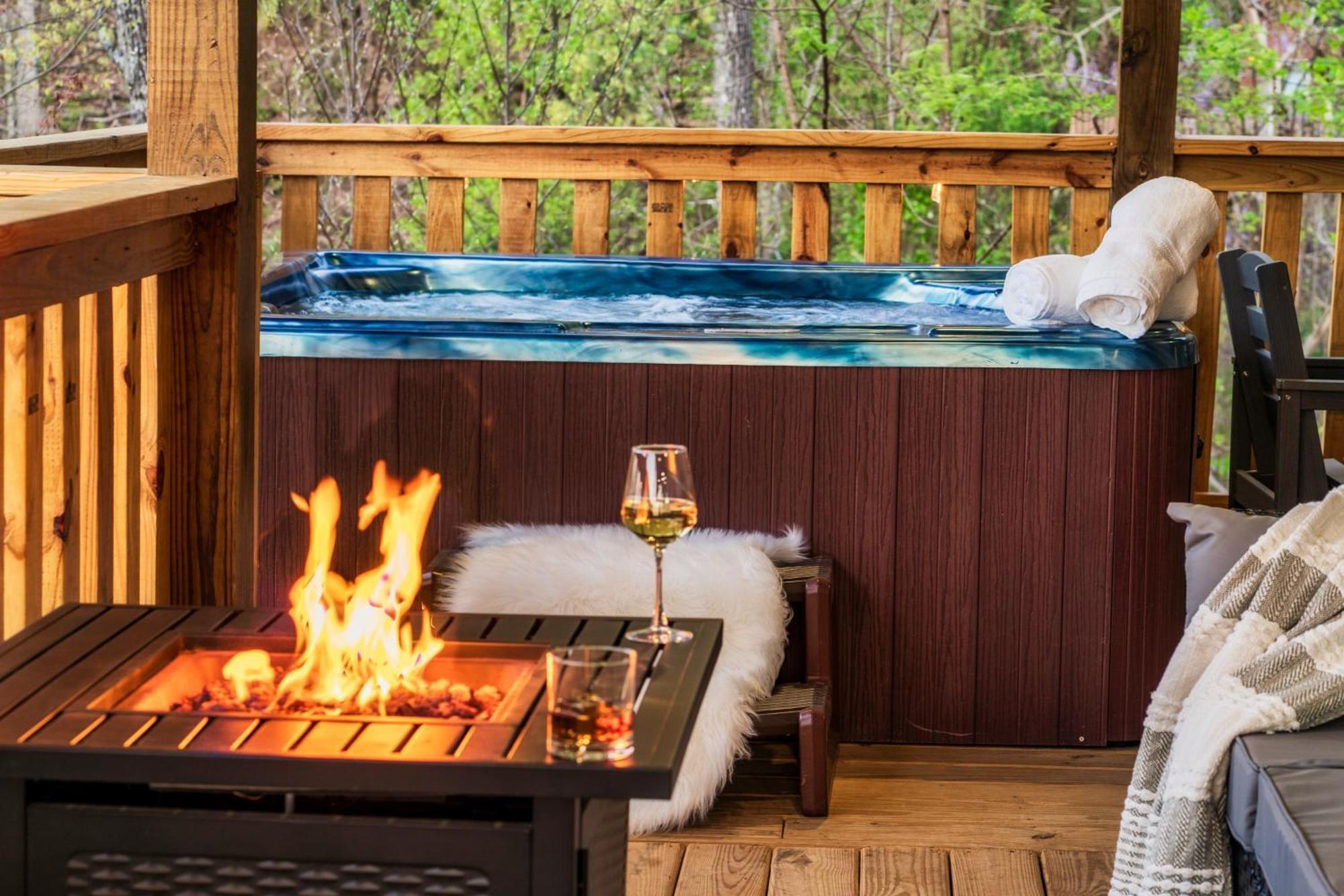 Mountainscape - Brand New Cabin W Views - Hottub - Firetable - Ps5 - Pooltable - 3 Pools Gatlinburg Exteriér fotografie
