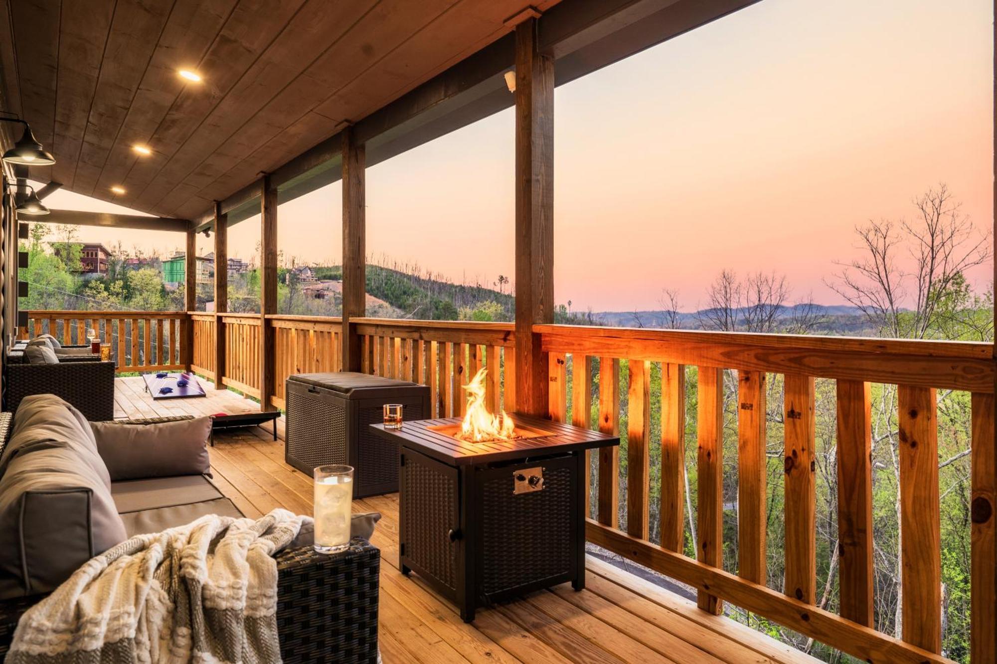 Mountainscape - Brand New Cabin W Views - Hottub - Firetable - Ps5 - Pooltable - 3 Pools Gatlinburg Exteriér fotografie
