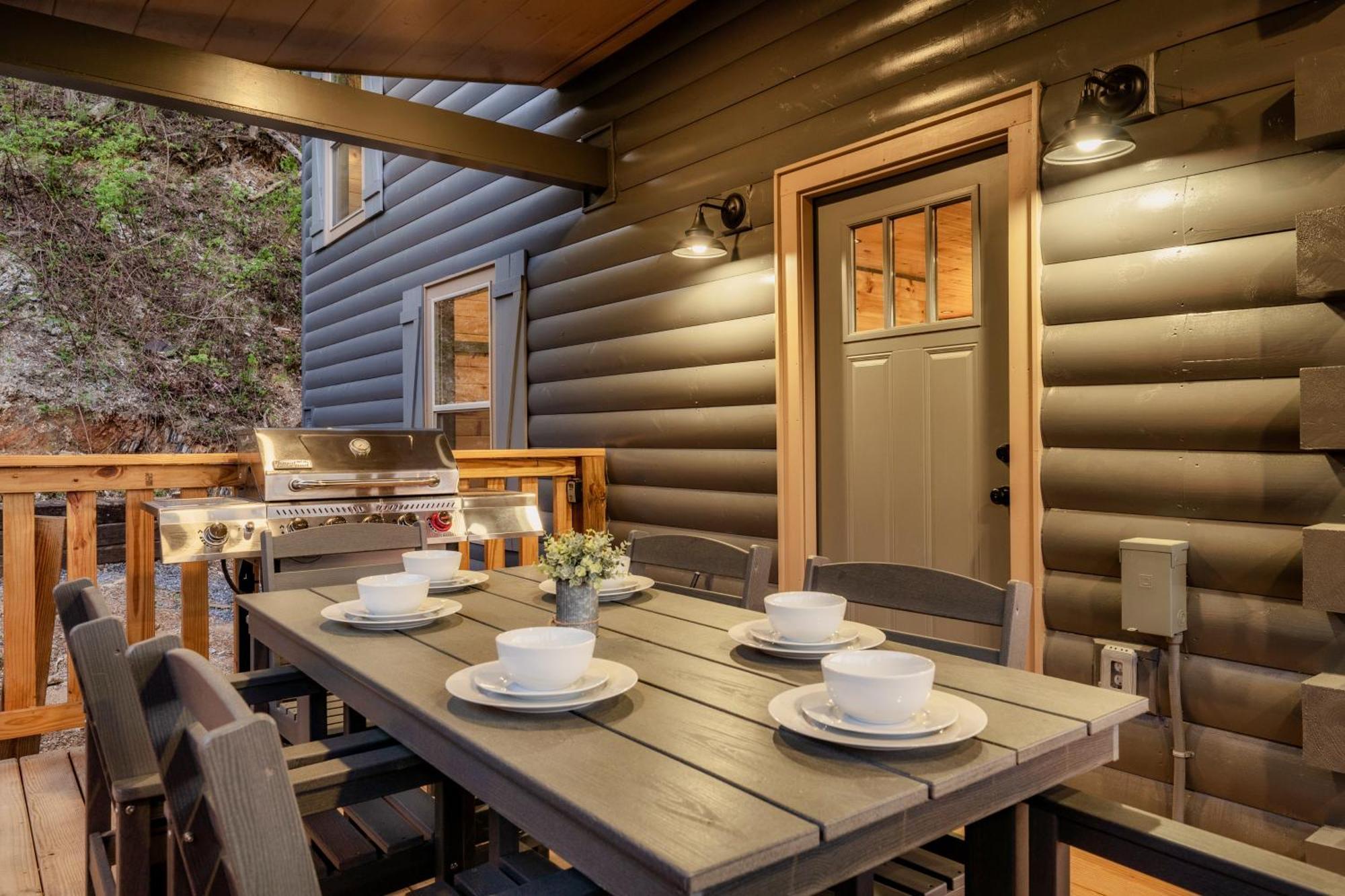Mountainscape - Brand New Cabin W Views - Hottub - Firetable - Ps5 - Pooltable - 3 Pools Gatlinburg Exteriér fotografie