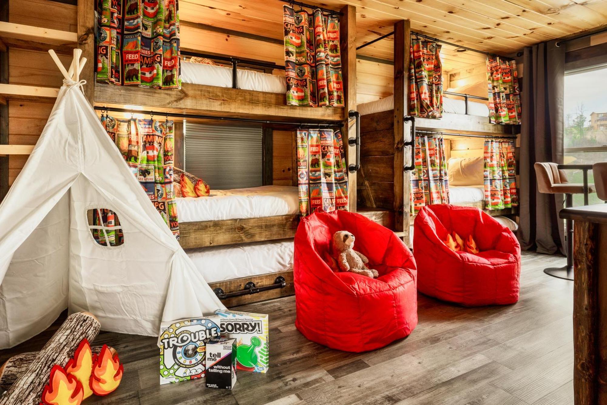 Mountainscape - Brand New Cabin W Views - Hottub - Firetable - Ps5 - Pooltable - 3 Pools Gatlinburg Exteriér fotografie